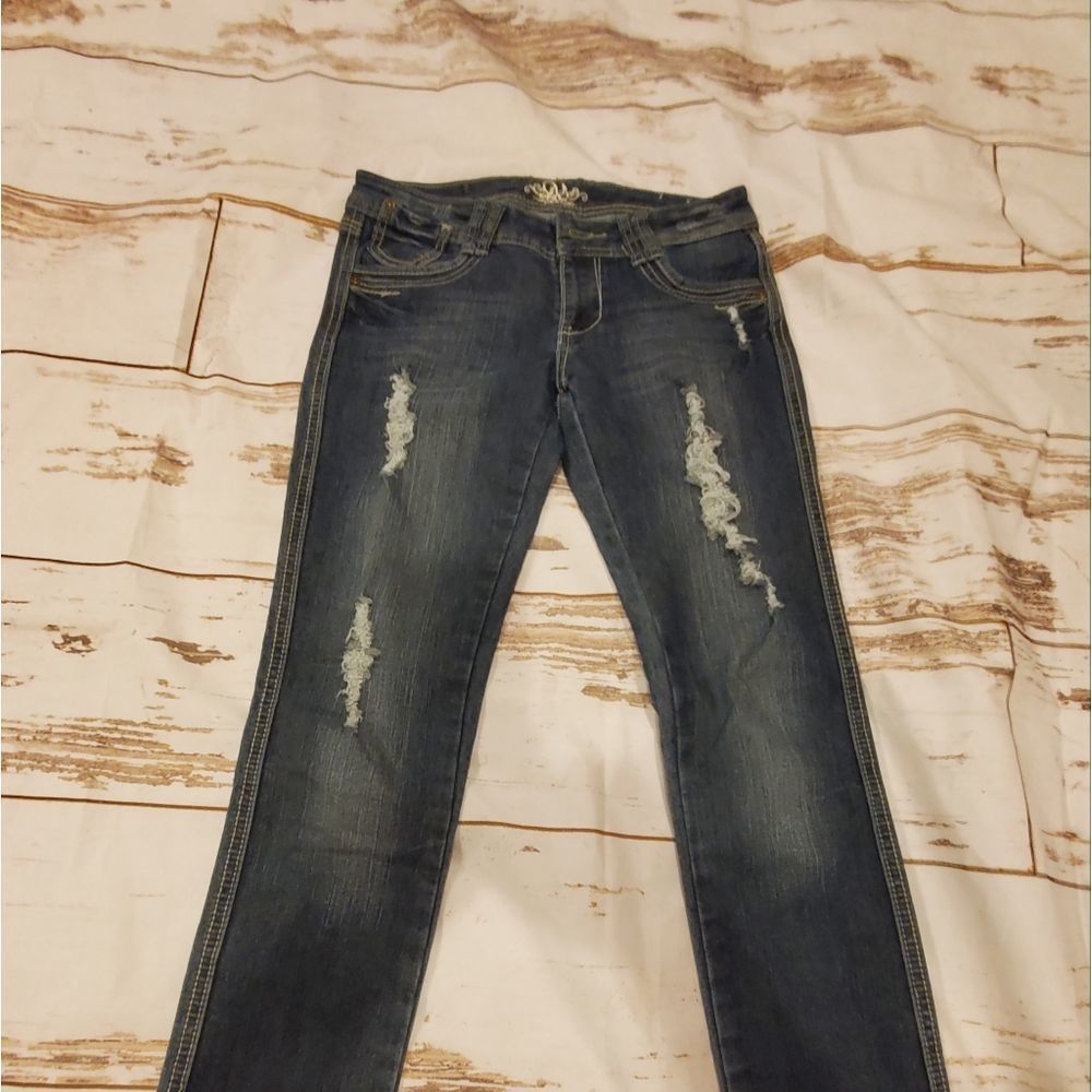 Do Denim Distressed Skinny Jean